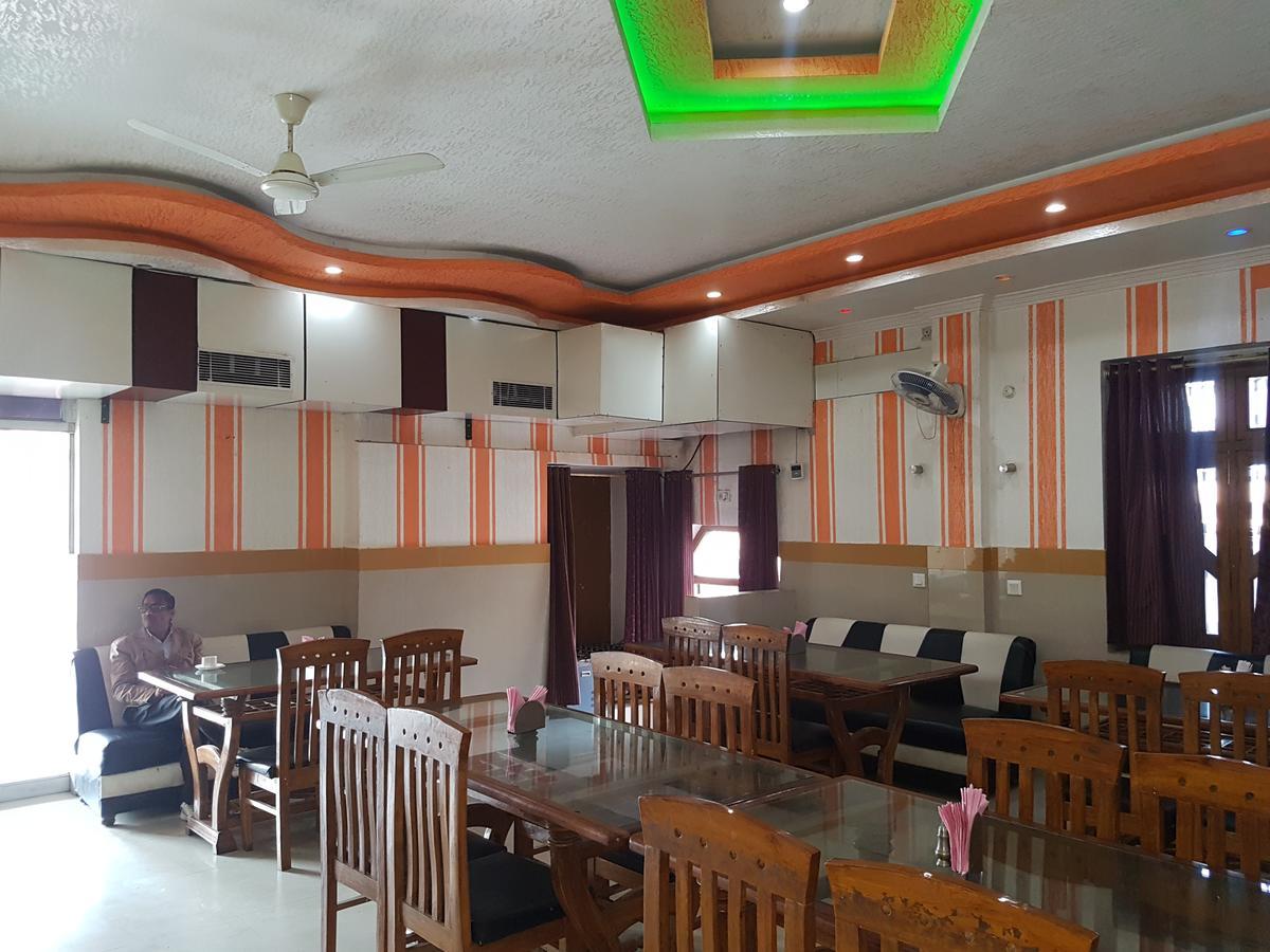 Hotel Sunrise Orai Ngoại thất bức ảnh