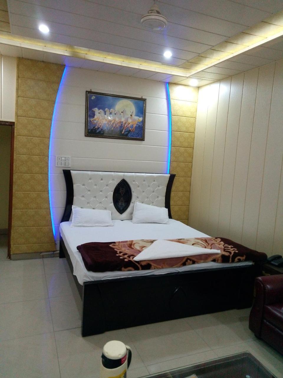 Hotel Sunrise Orai Ngoại thất bức ảnh