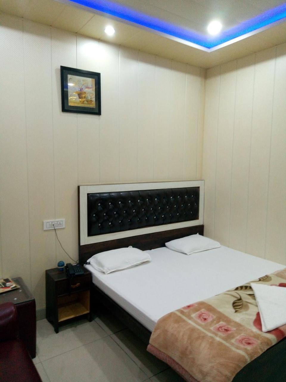 Hotel Sunrise Orai Ngoại thất bức ảnh