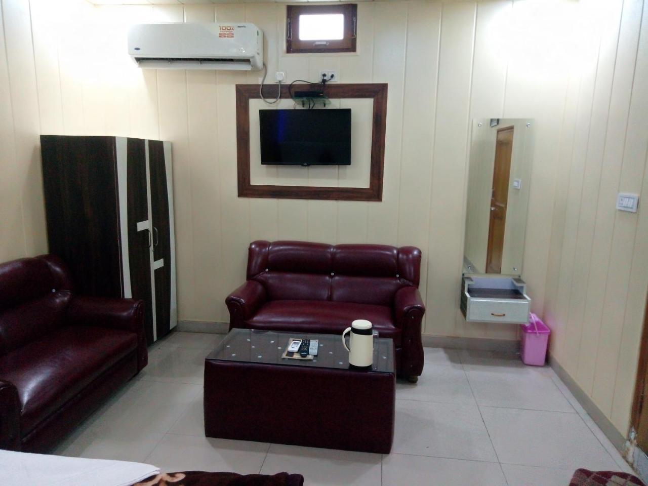 Hotel Sunrise Orai Ngoại thất bức ảnh